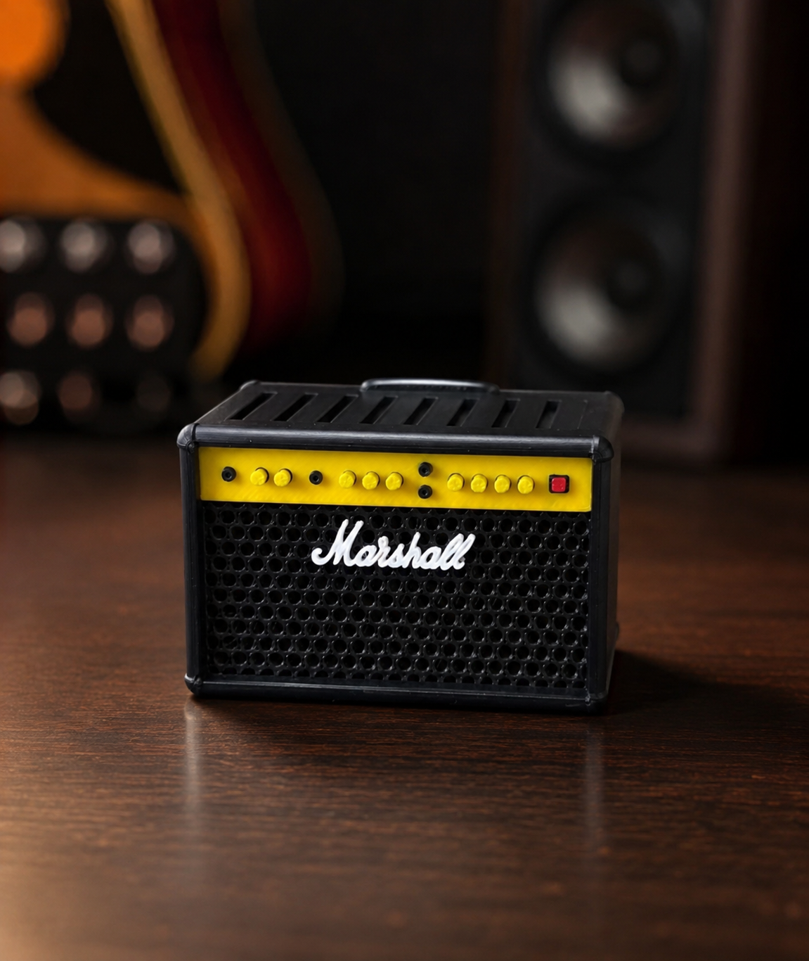 Retro Guitar Amp Pick Holder – 3D Printed Miniature Amplifier Desk Accessory